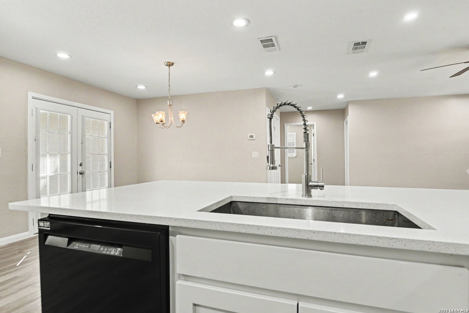 8426 GLEN CT, San Antonio, TX 78239