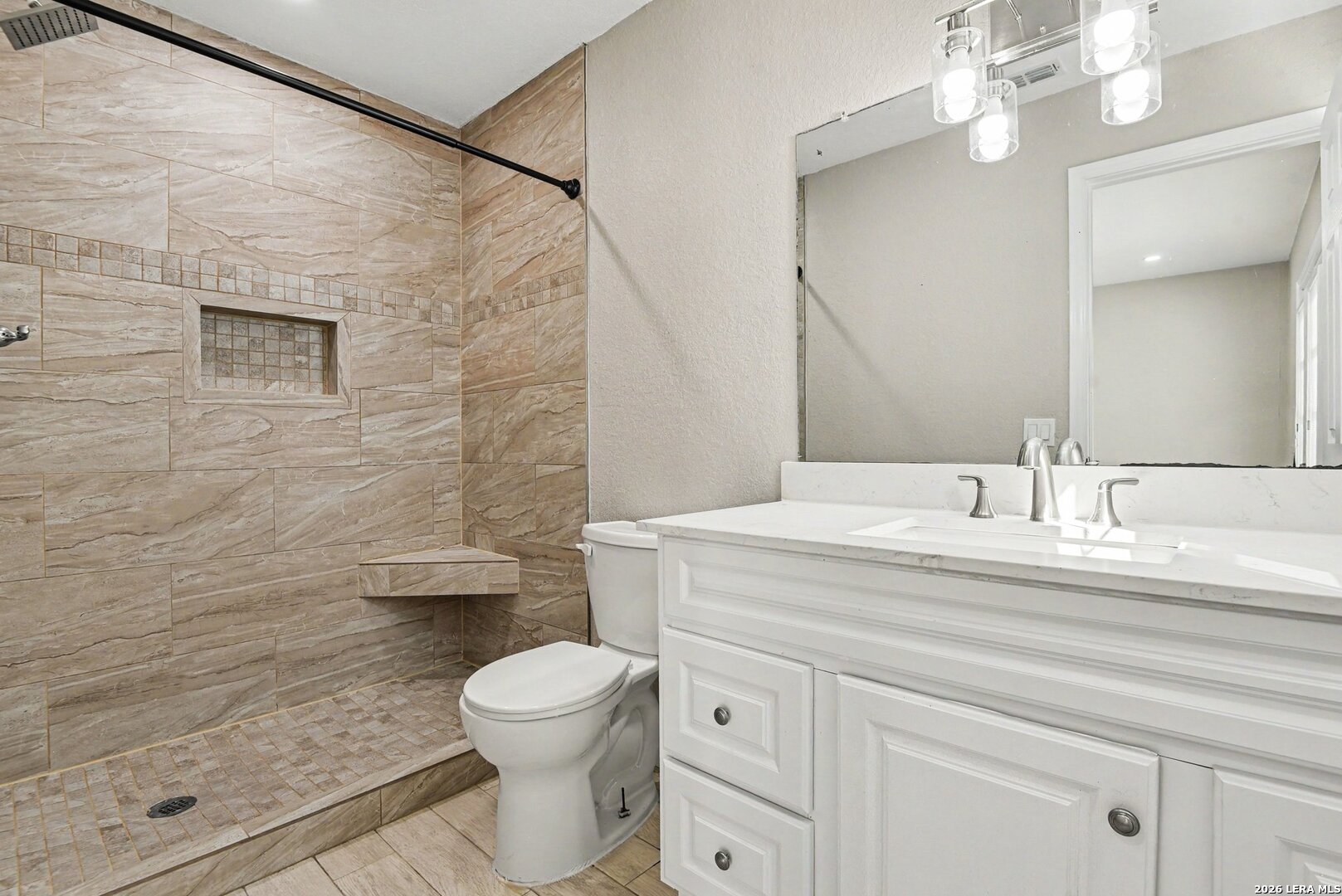 8426 GLEN CT, San Antonio, TX 78239