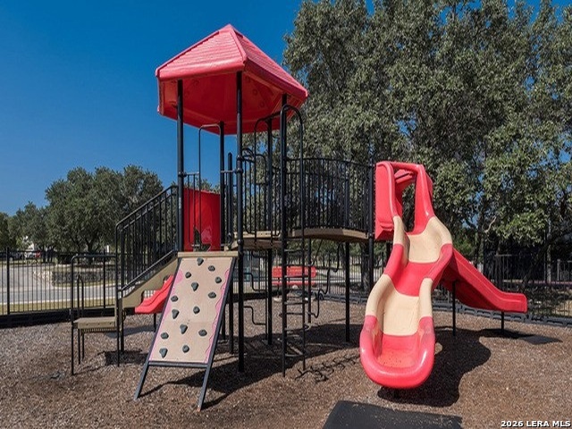 177 KAKAPO DR, San Antonio, TX 78253