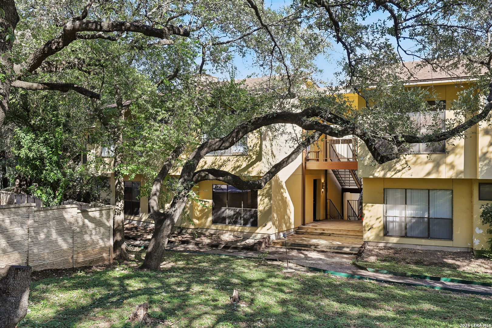 8642 FREDERICKSBURG RD, #403, San Antonio, TX 78240