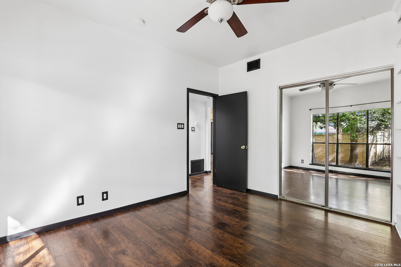 8642 FREDERICKSBURG RD, #403, San Antonio, TX 78240
