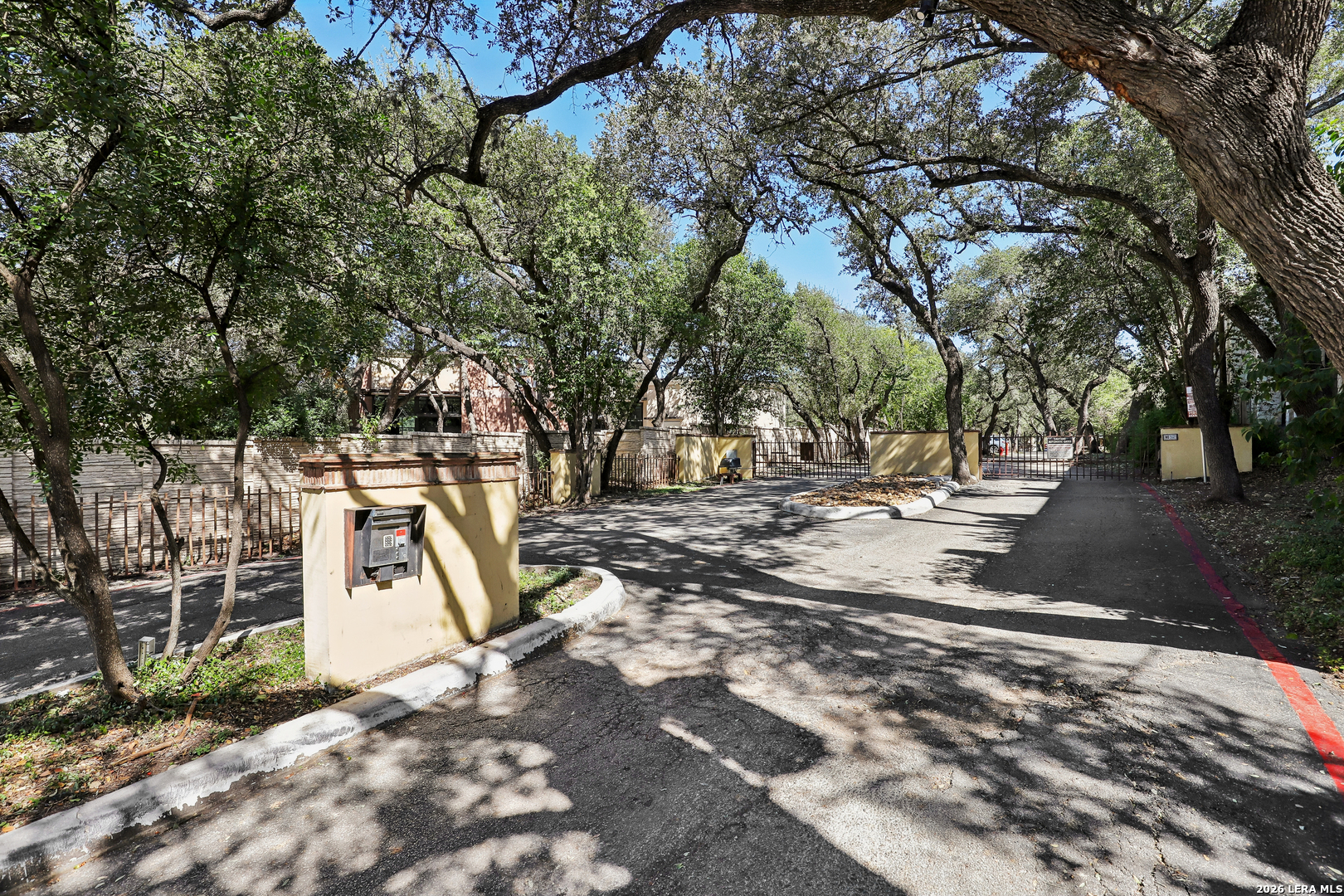 8642 FREDERICKSBURG RD, #403, San Antonio, TX 78240