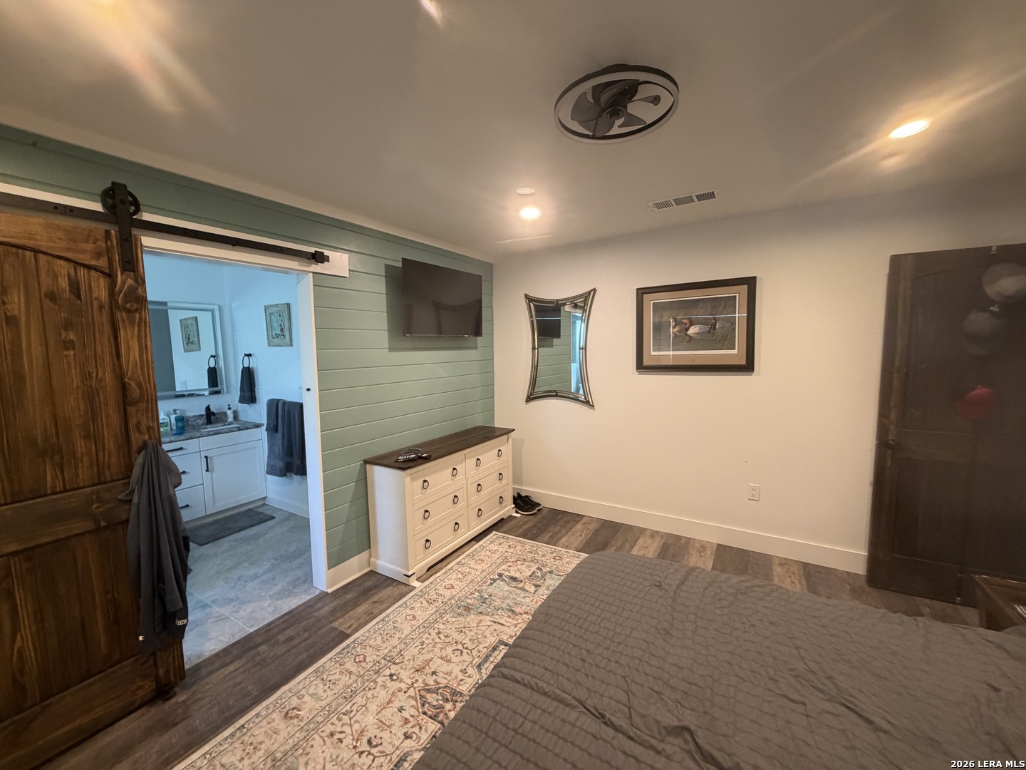 308 CEDALIA AVE, Jourdanton, TX 78026