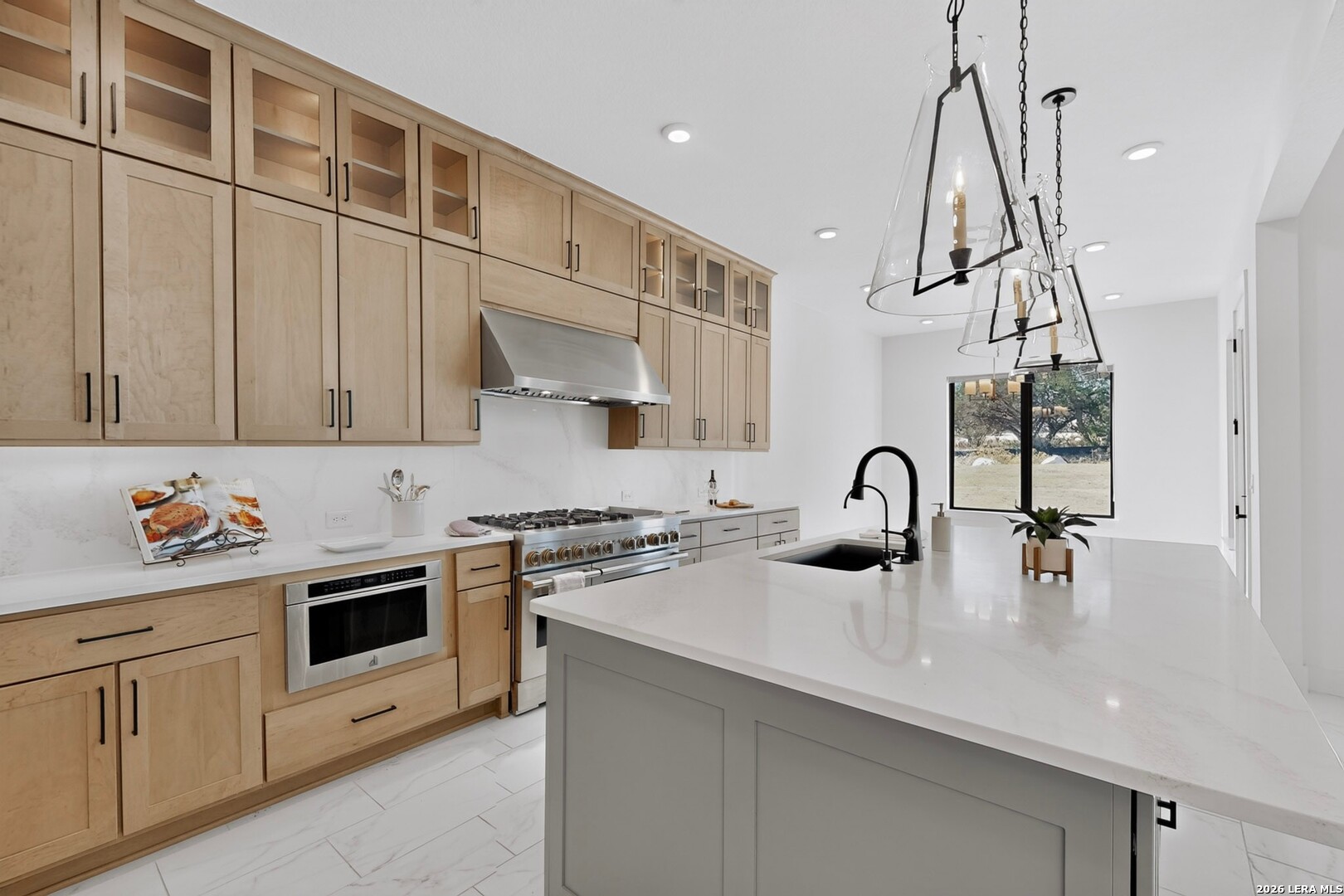 27815 Arrowsmith, Boerne, TX 78006