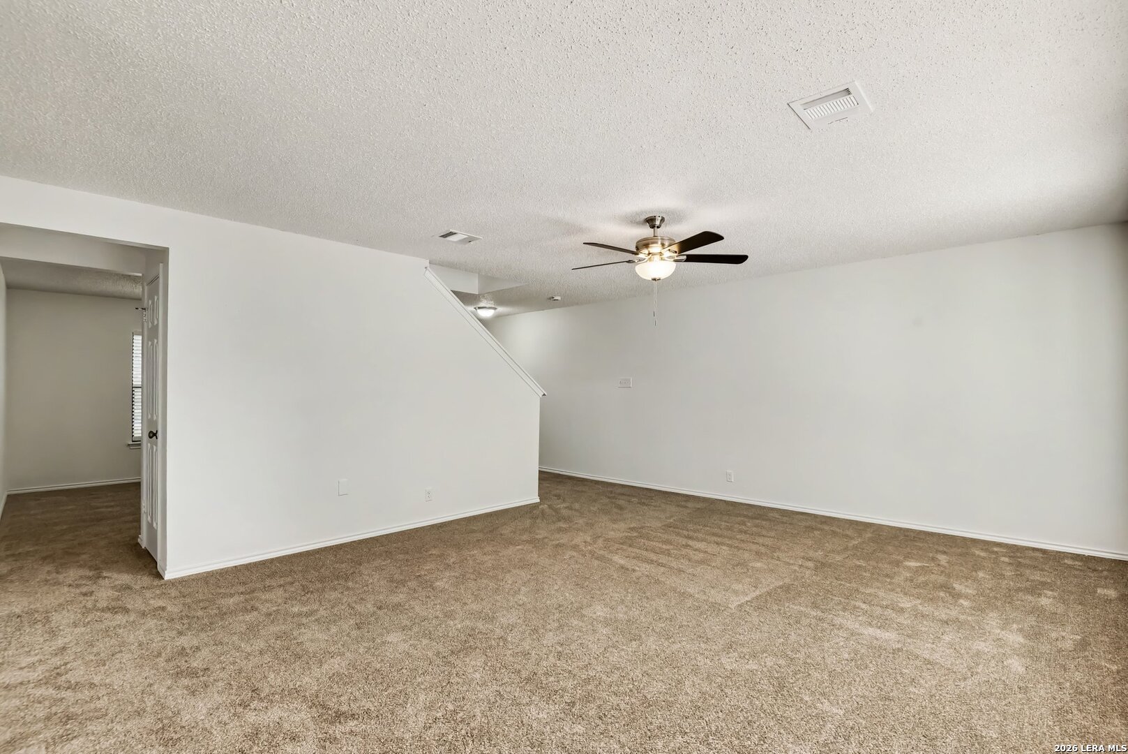 9135 Gambier Dr, San Antonio, TX 78250