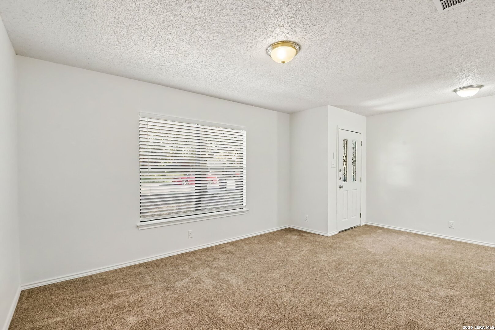 9135 Gambier Dr, San Antonio, TX 78250