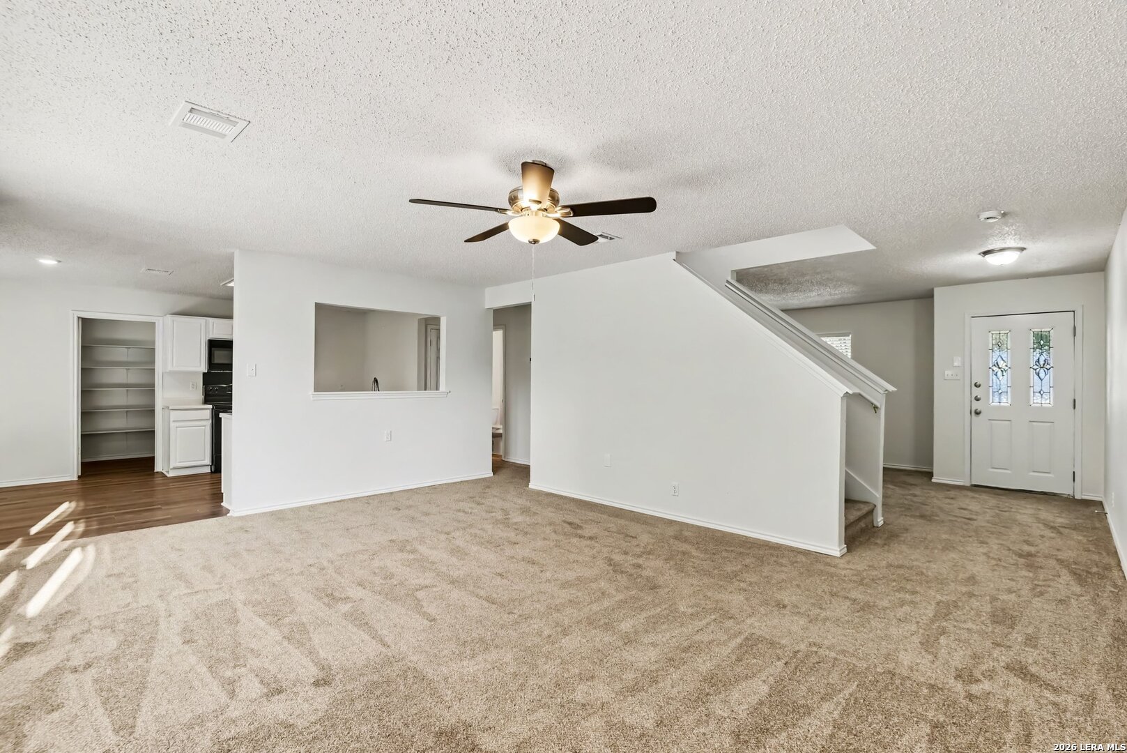 9135 Gambier Dr, San Antonio, TX 78250