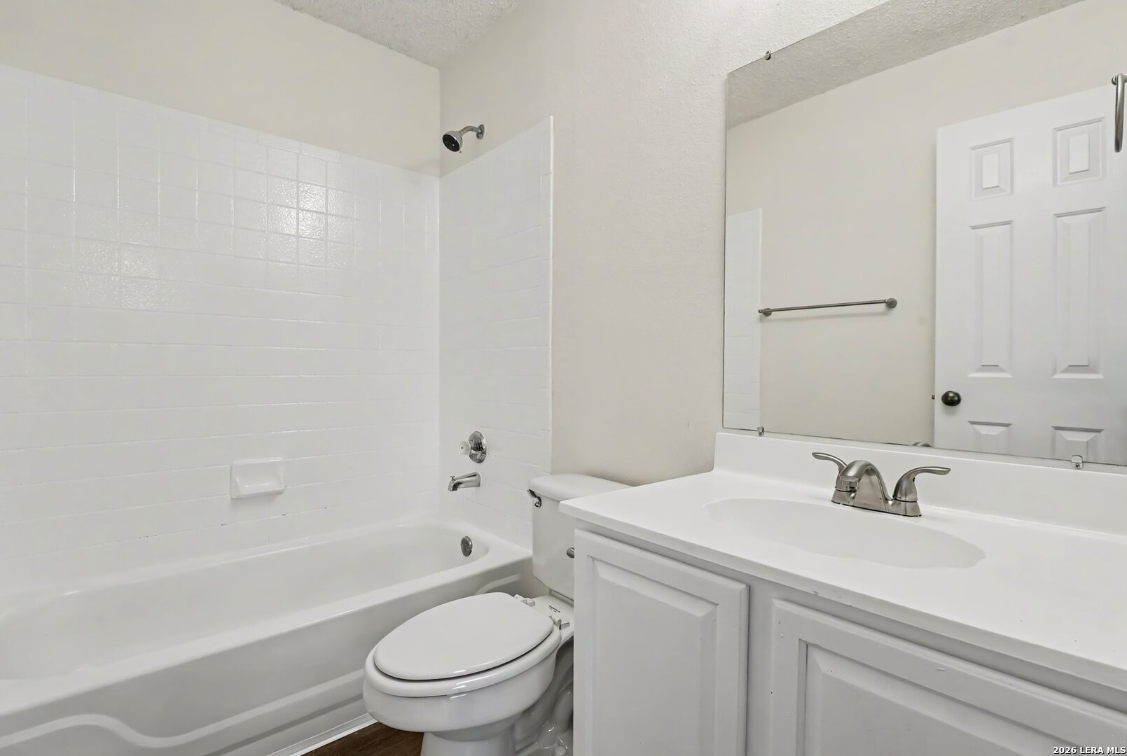 9135 Gambier Dr, San Antonio, TX 78250