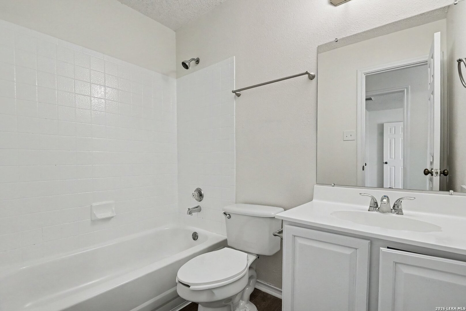 9135 Gambier Dr, San Antonio, TX 78250