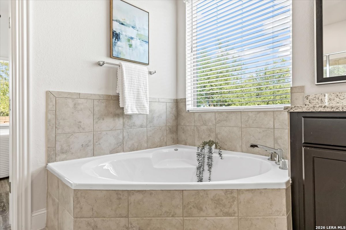 234 Branson Falls Dr, Boerne, TX 78006