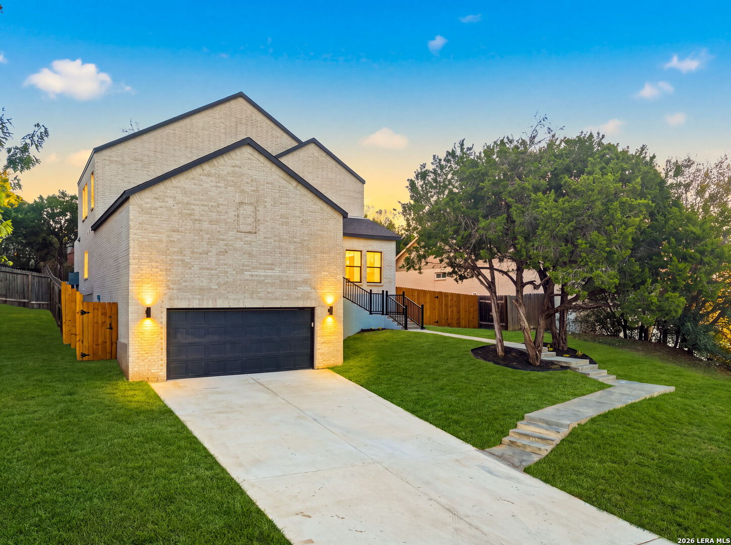 Property photo for 21006 PROMONTORY CIR, San Antonio, TX