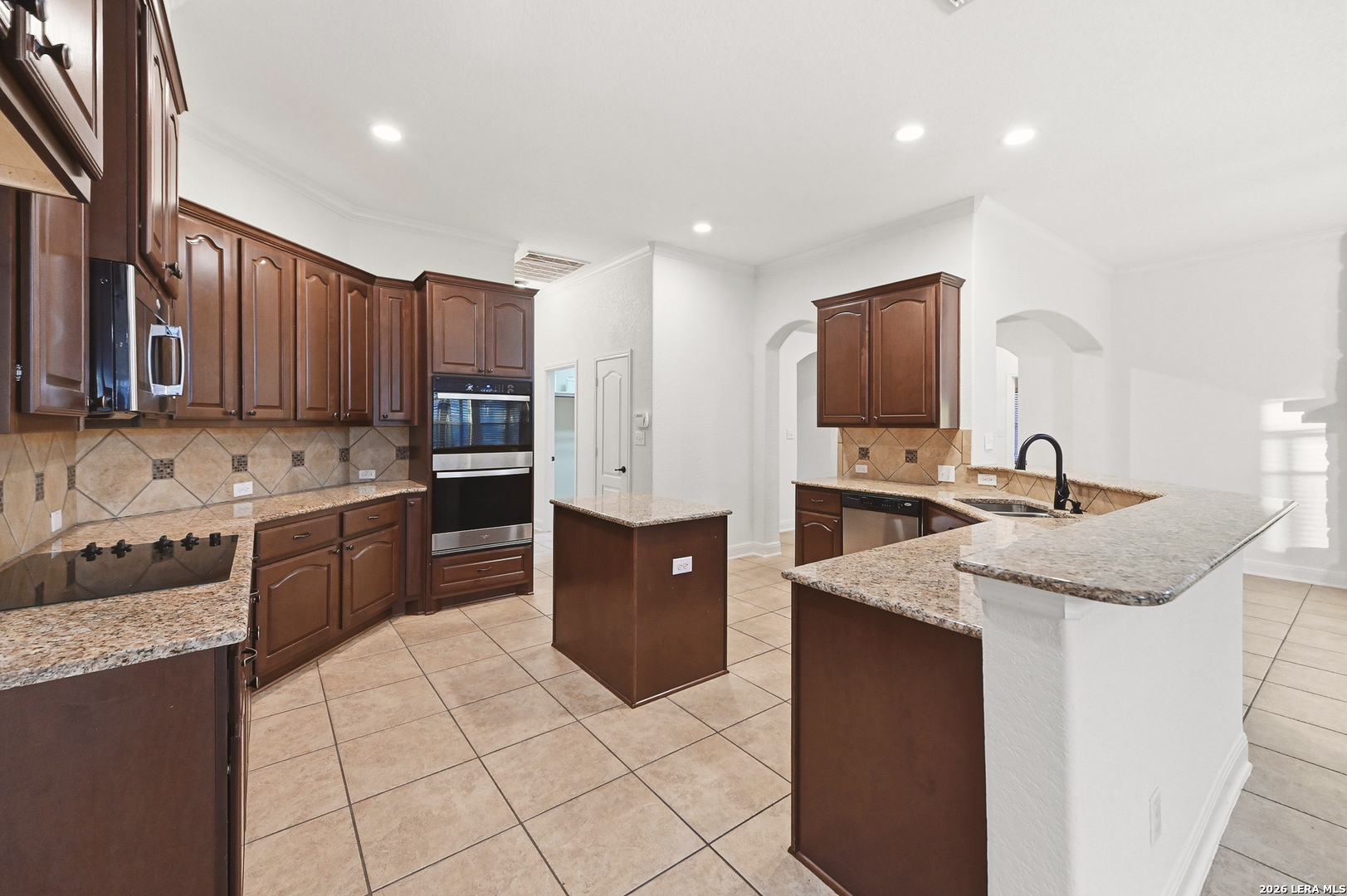 6718 LAURA HTS, Schertz, TX 78154