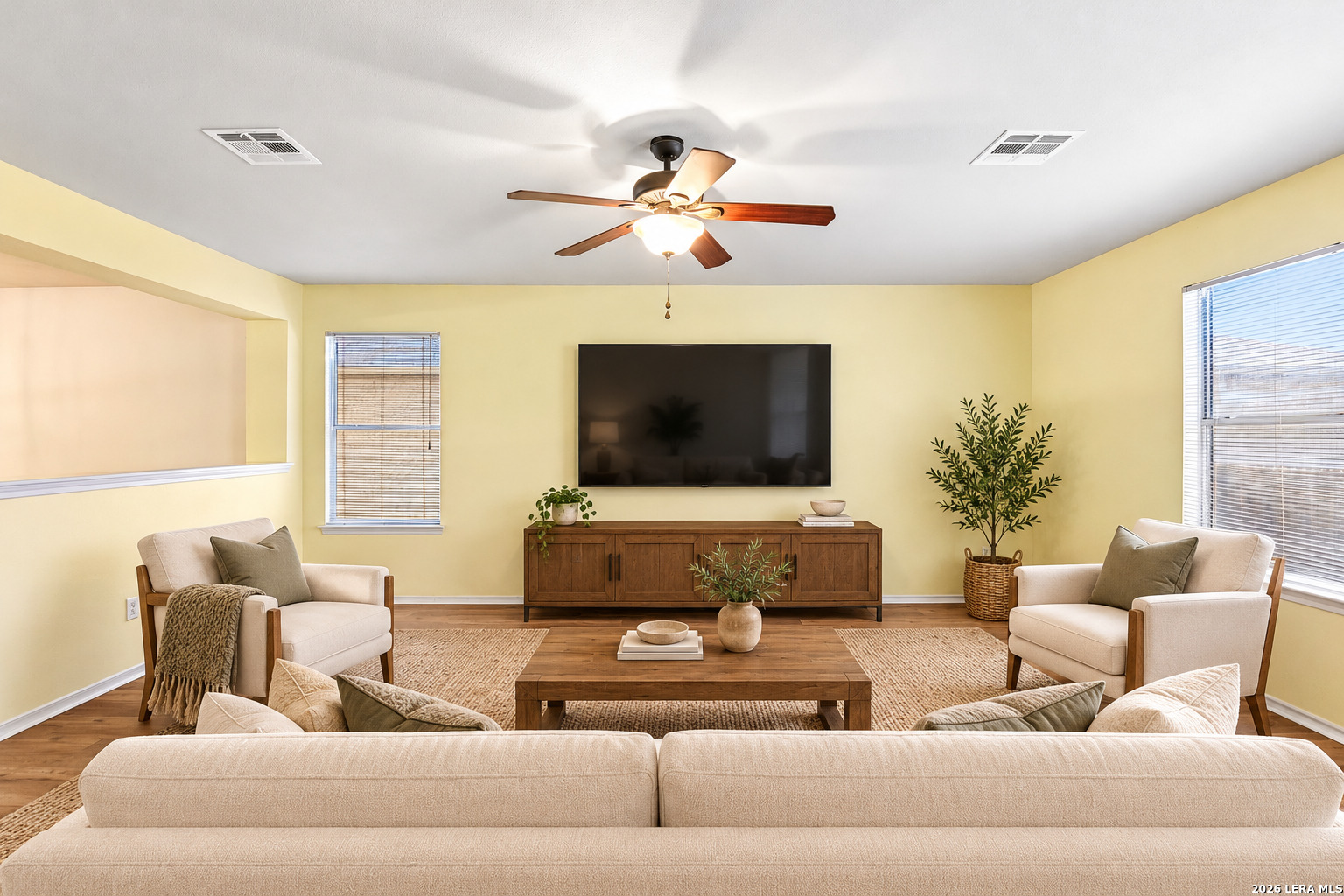213 HEREFORD ST, Cibolo, TX 78108