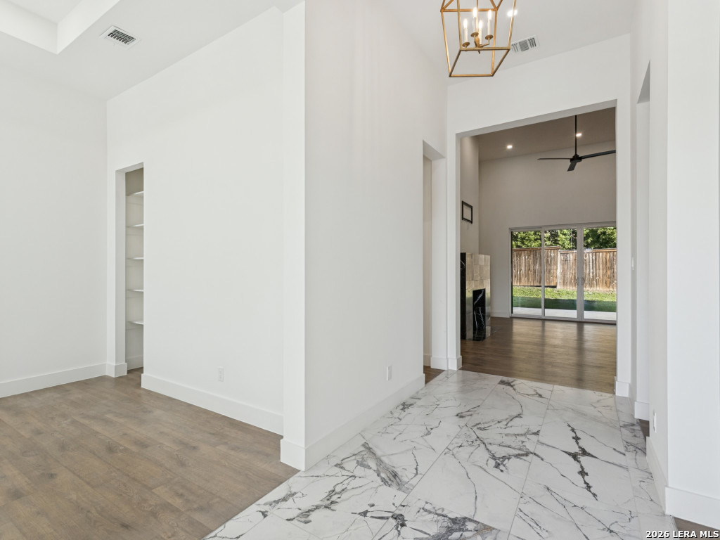 1101 GARRATY RD, Terrell Hills, TX 78209