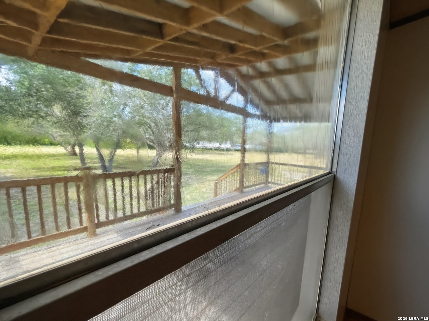 6000 SUNDANCE CIR, Mathis, TX 78368