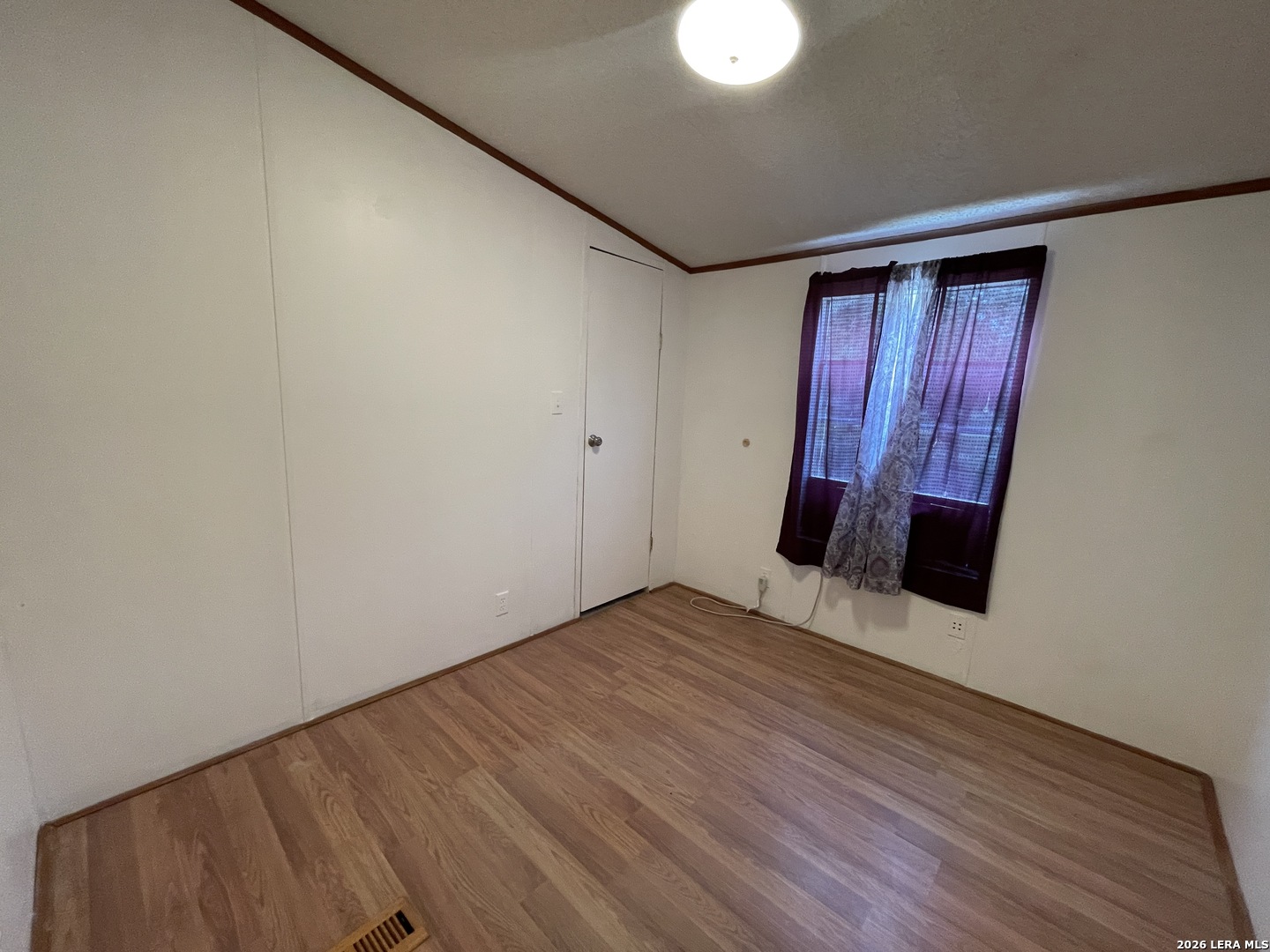 6000 SUNDANCE CIR, Mathis, TX 78368