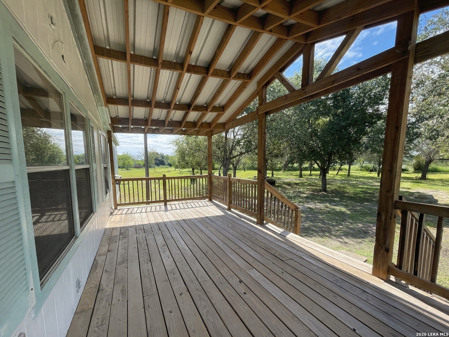 6000 SUNDANCE CIR, Mathis, TX 78368