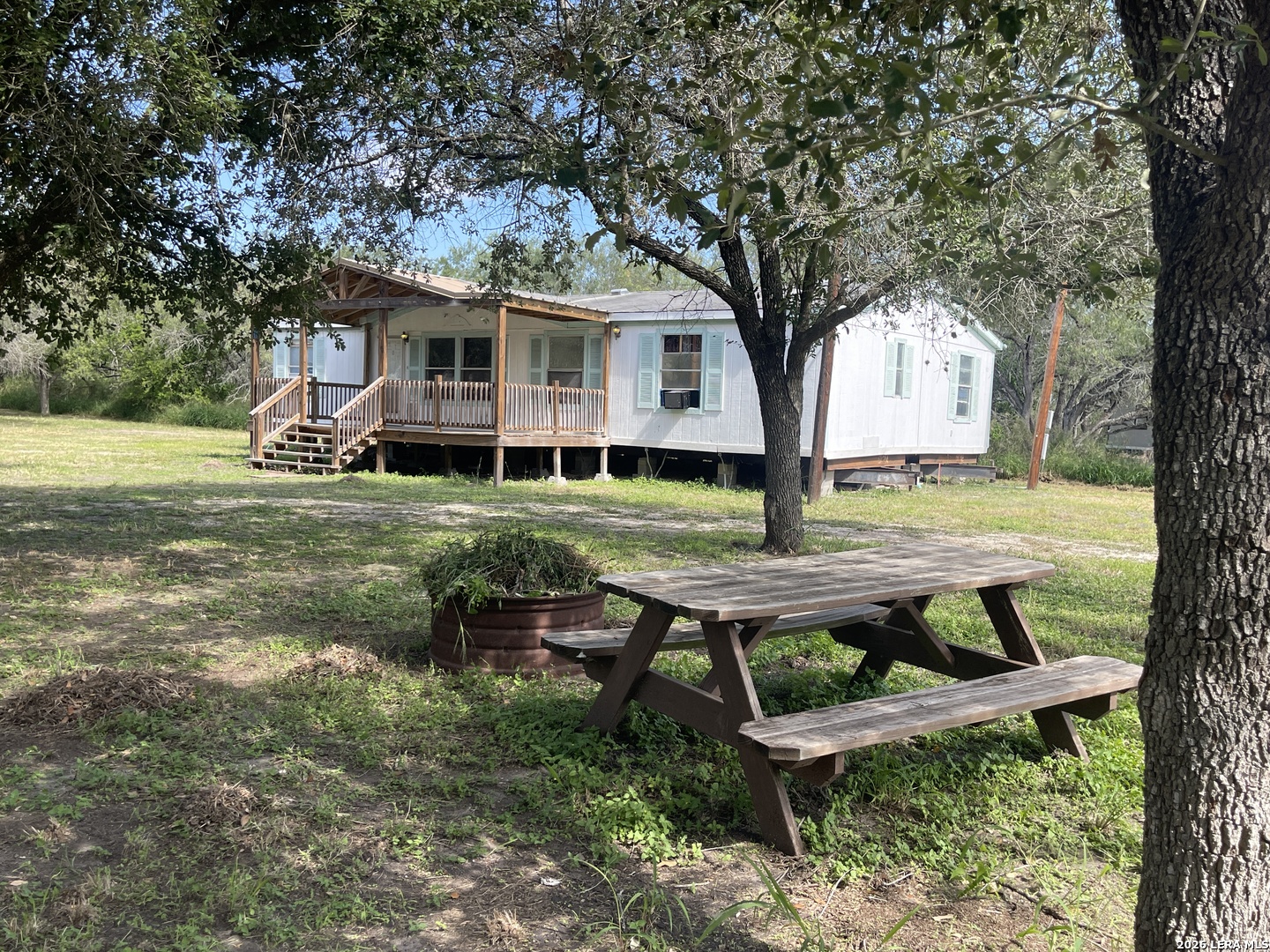 6000 SUNDANCE CIR, Mathis, TX 78368