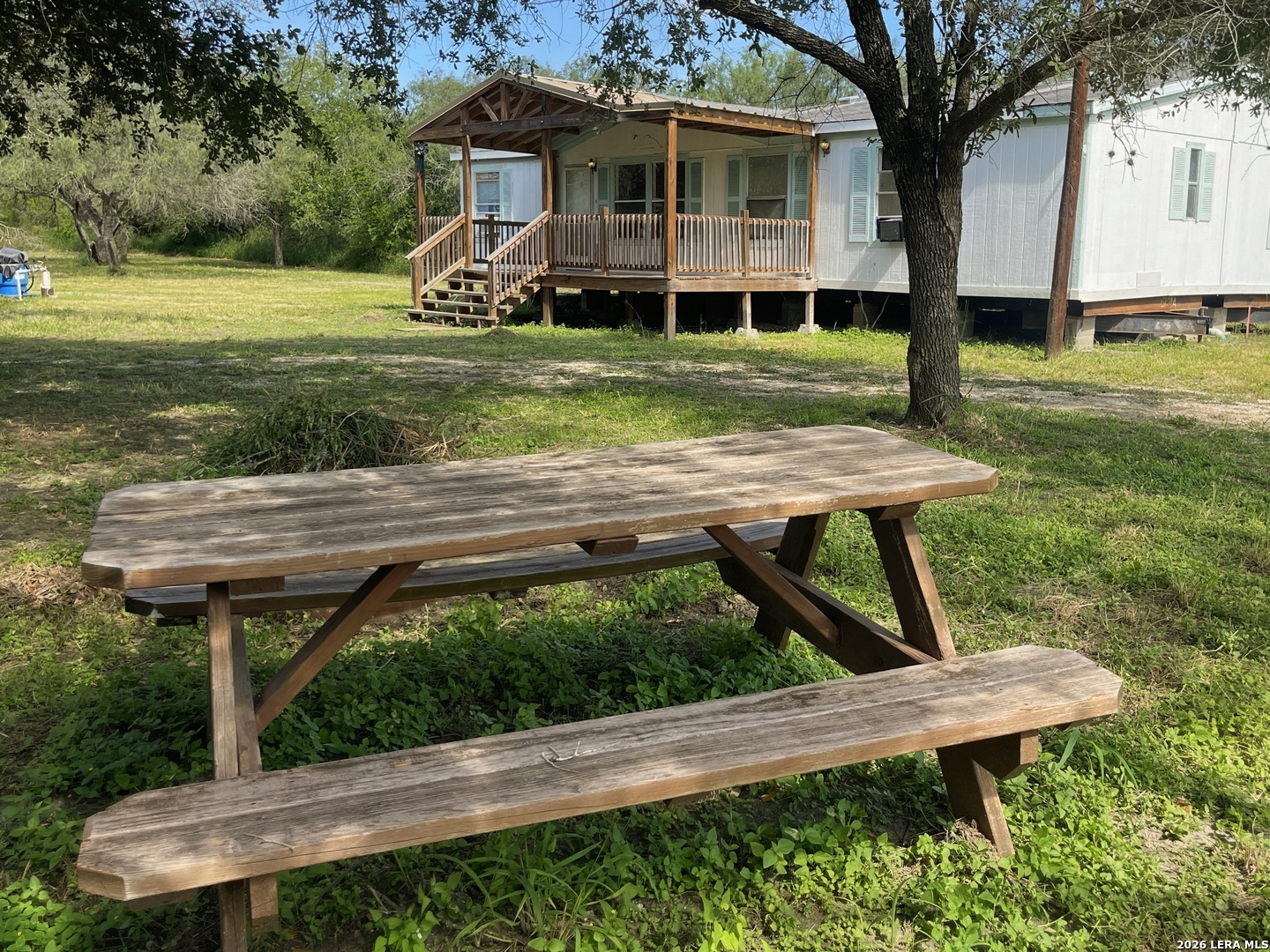 6000 SUNDANCE CIR, Mathis, TX 78368