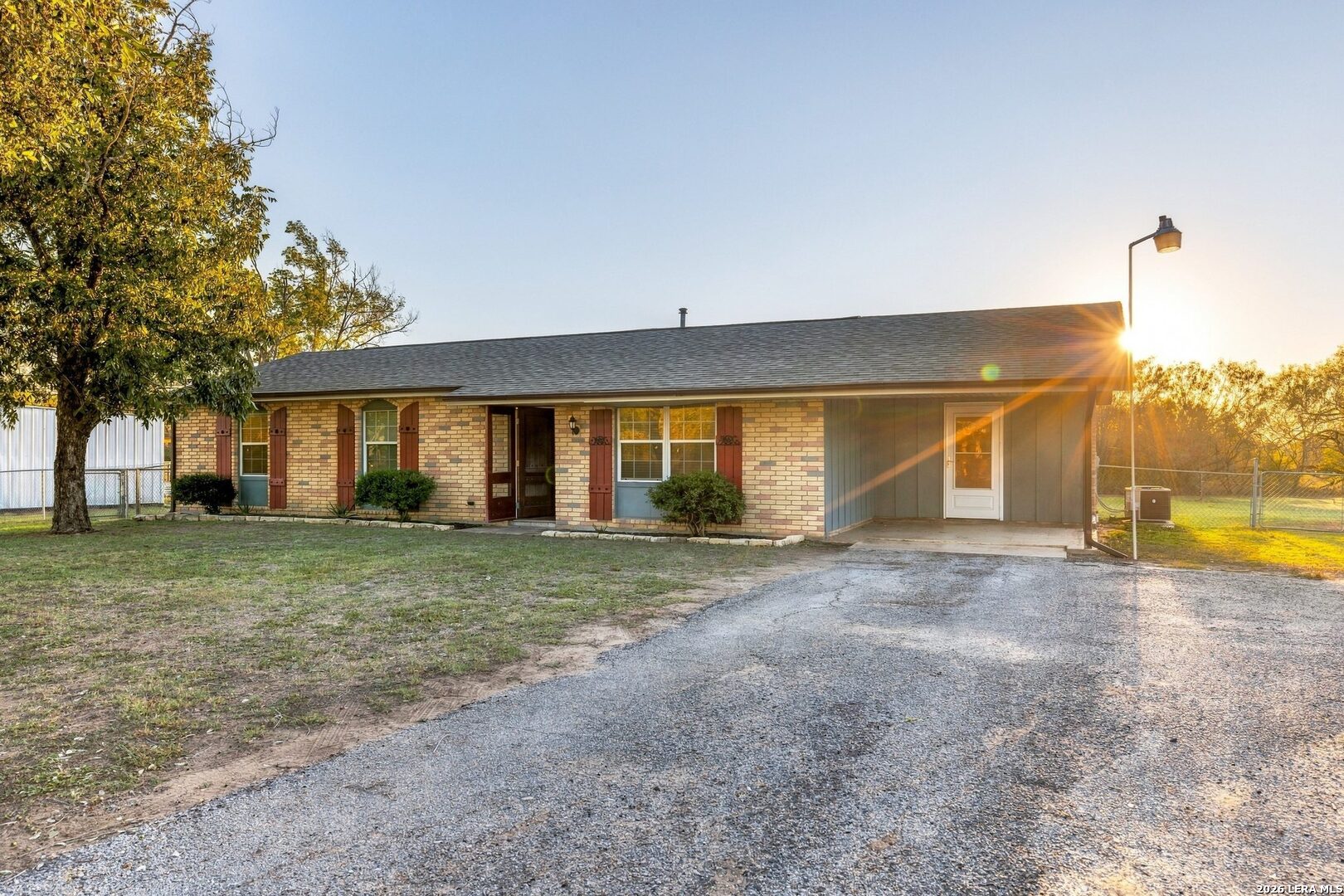 3708 STUART RD, Adkins, TX 78101