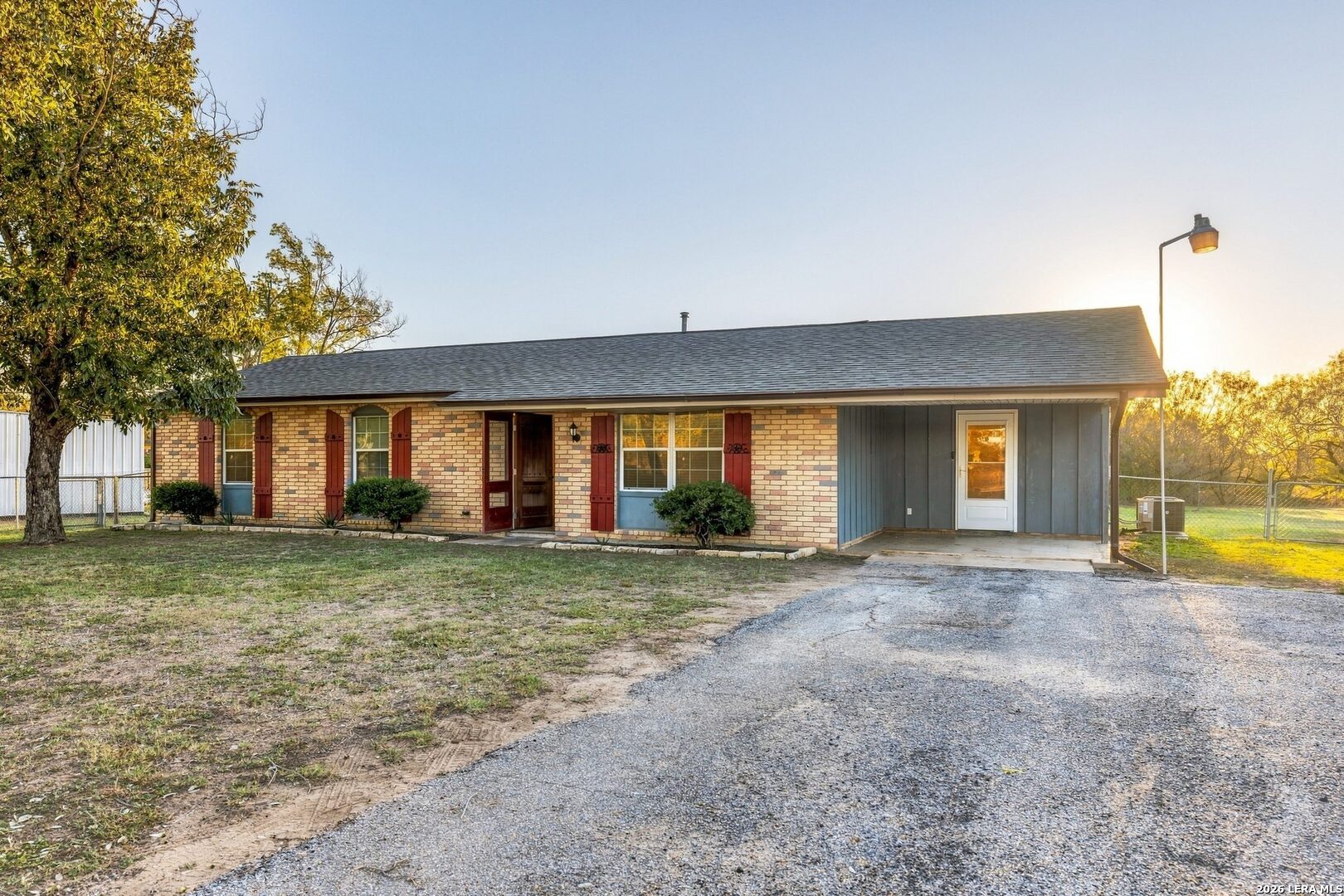 3708 STUART RD, Adkins, TX 78101