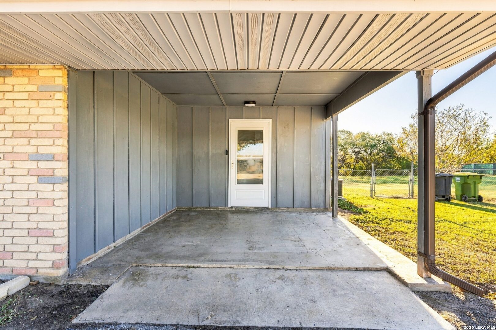 3708 STUART RD, Adkins, TX 78101