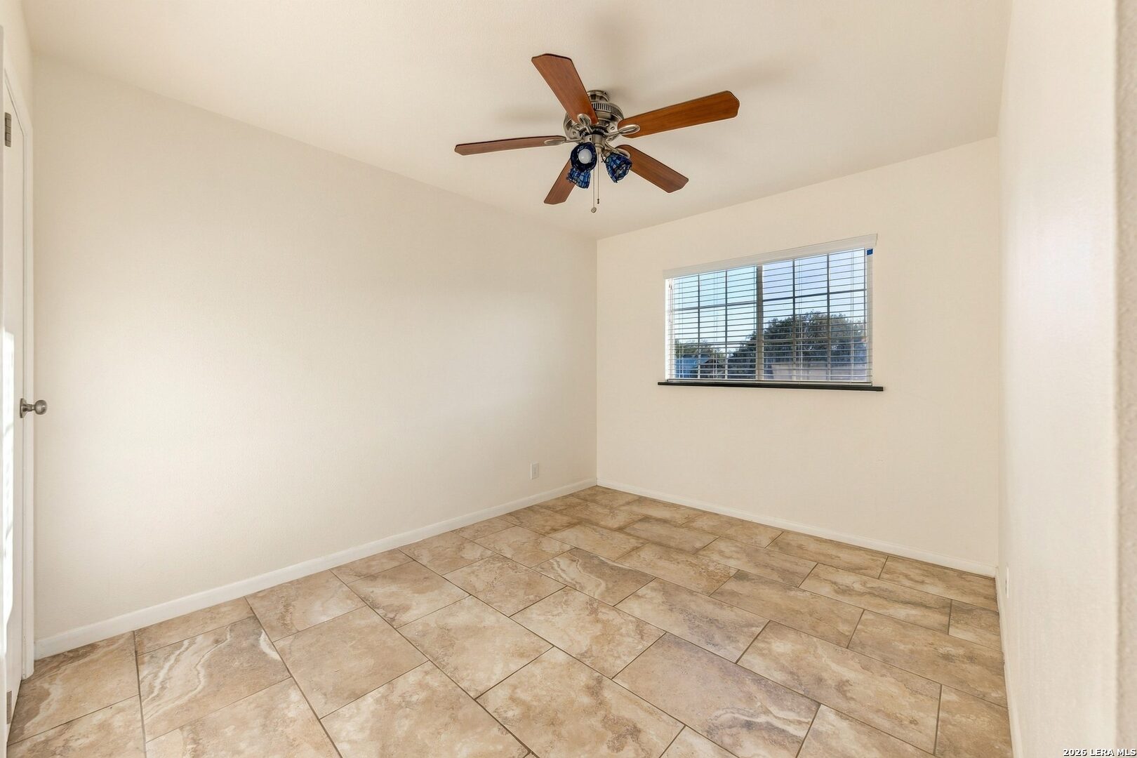 3708 STUART RD, Adkins, TX 78101