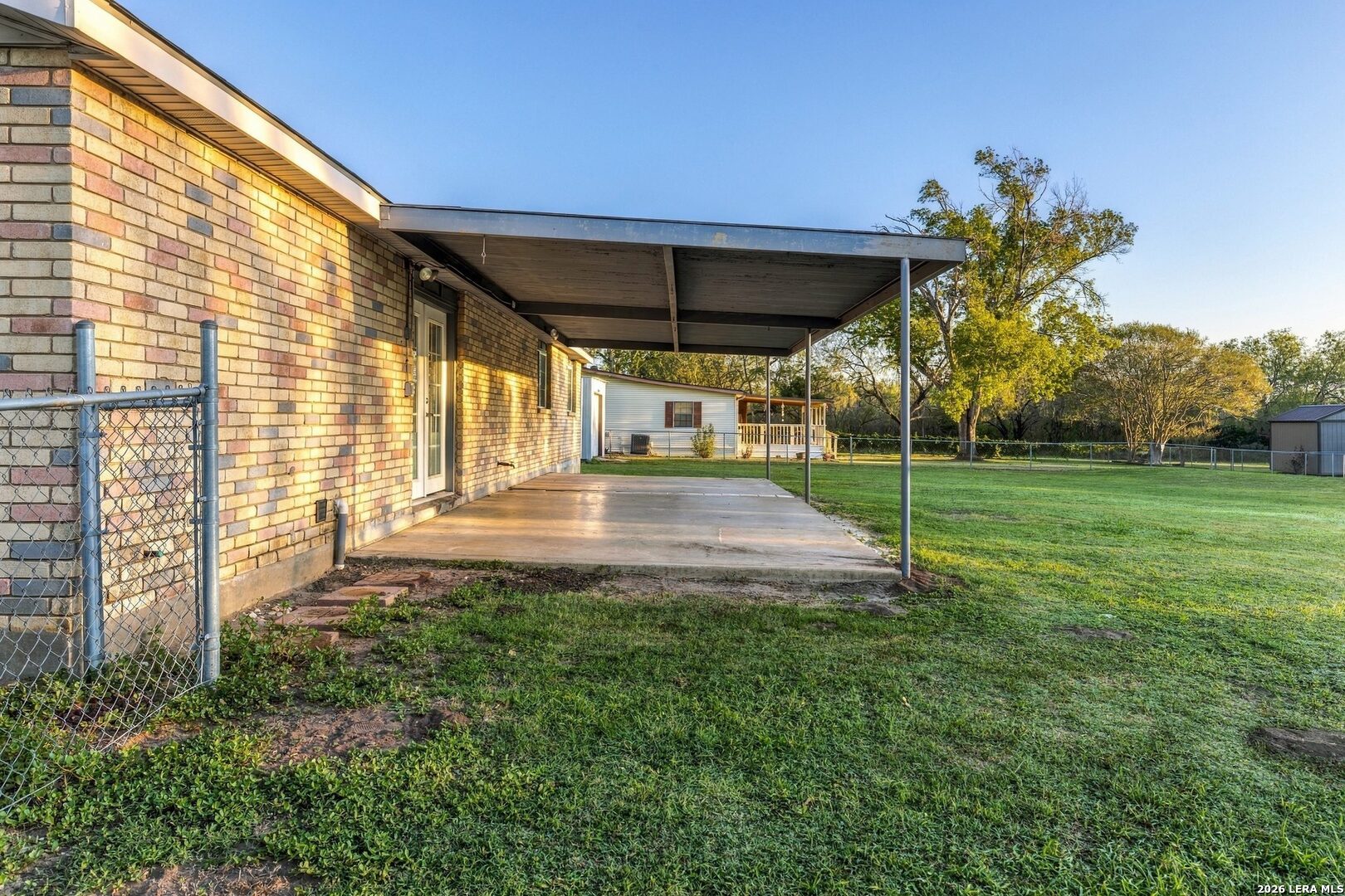 3708 STUART RD, Adkins, TX 78101