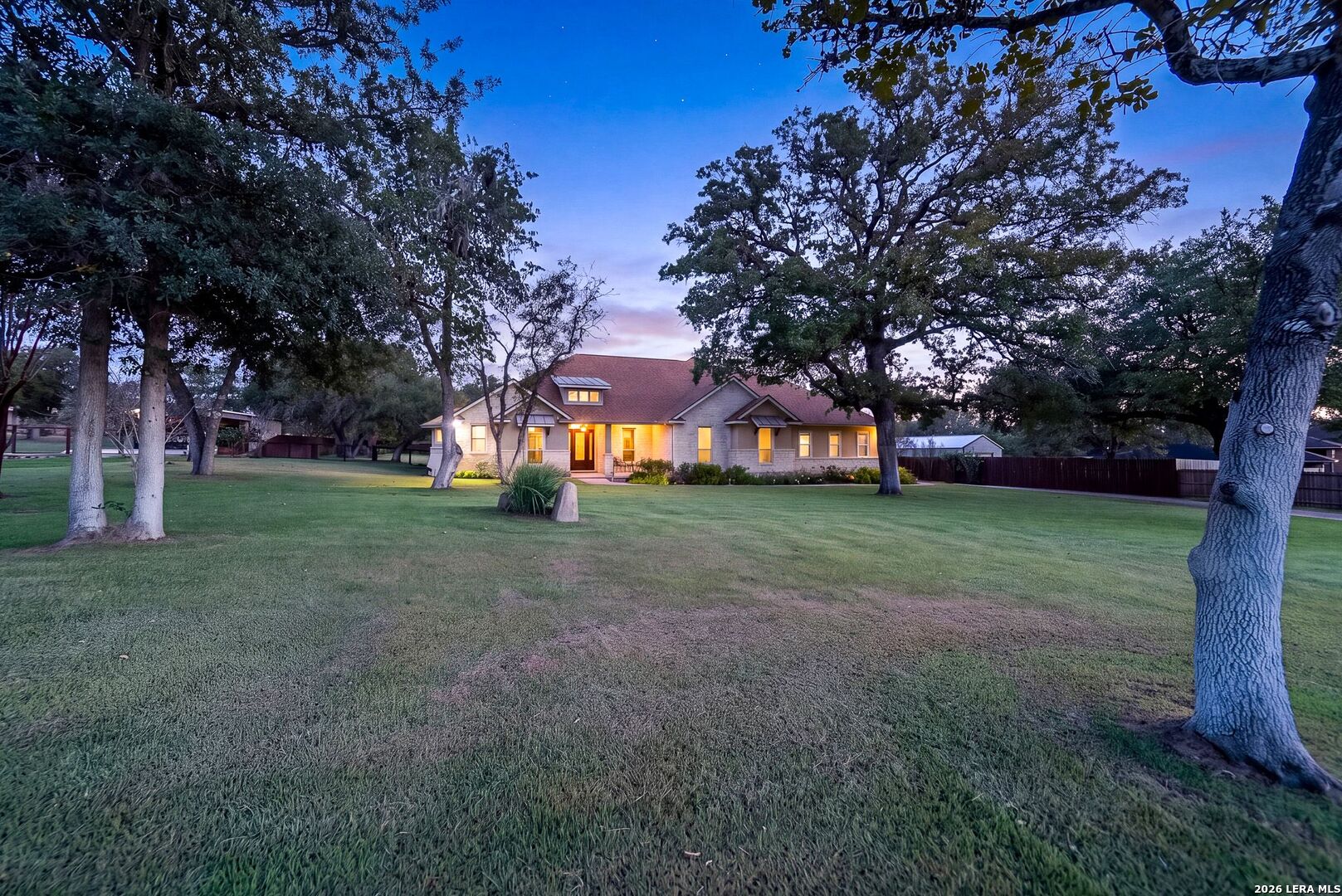 132 Circle Six Dr, La Vernia, TX 78121
