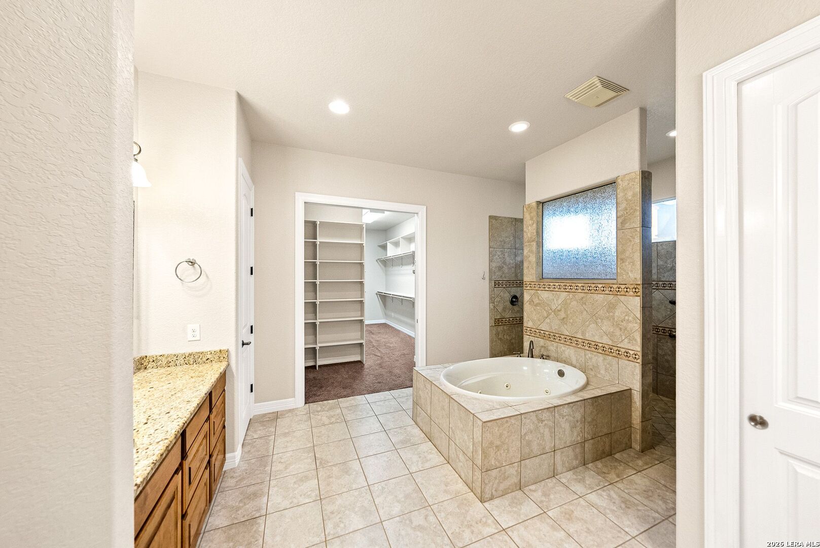 132 Circle Six Dr, La Vernia, TX 78121