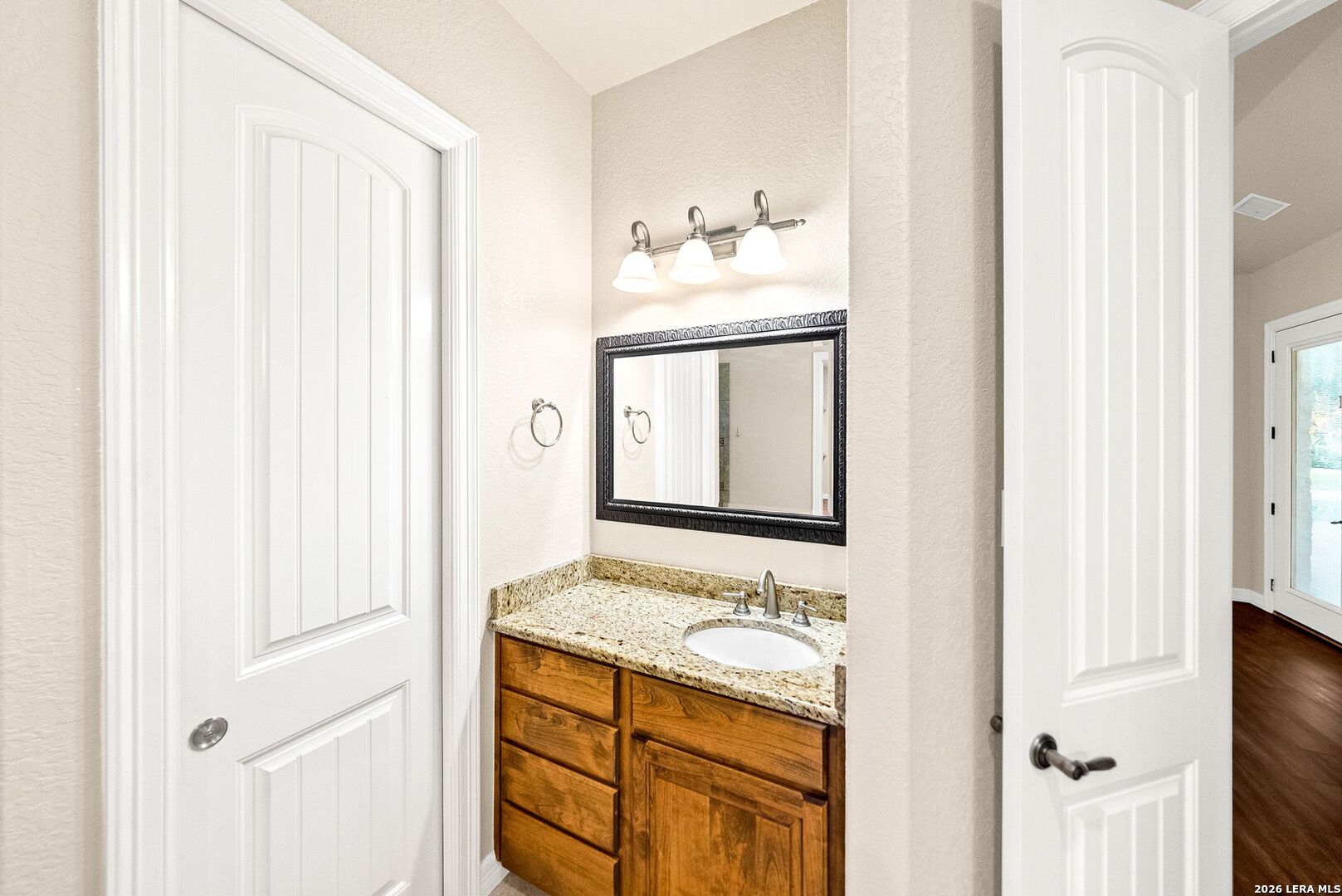 132 Circle Six Dr, La Vernia, TX 78121
