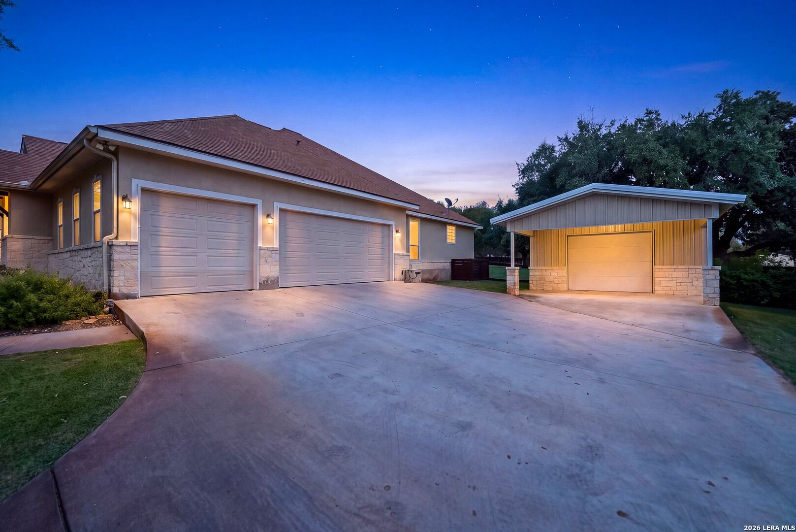 132 Circle Six Dr, La Vernia, TX 78121