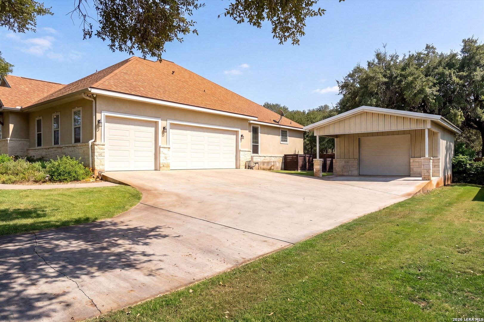 132 Circle Six Dr, La Vernia, TX 78121