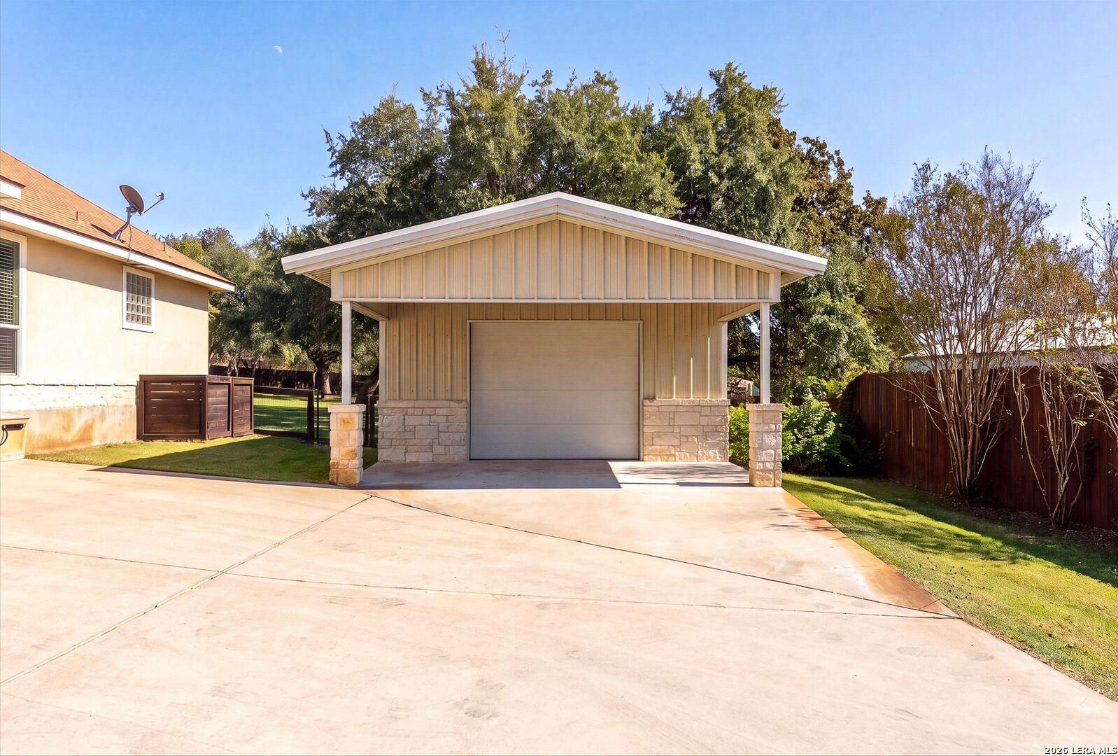 132 Circle Six Dr, La Vernia, TX 78121