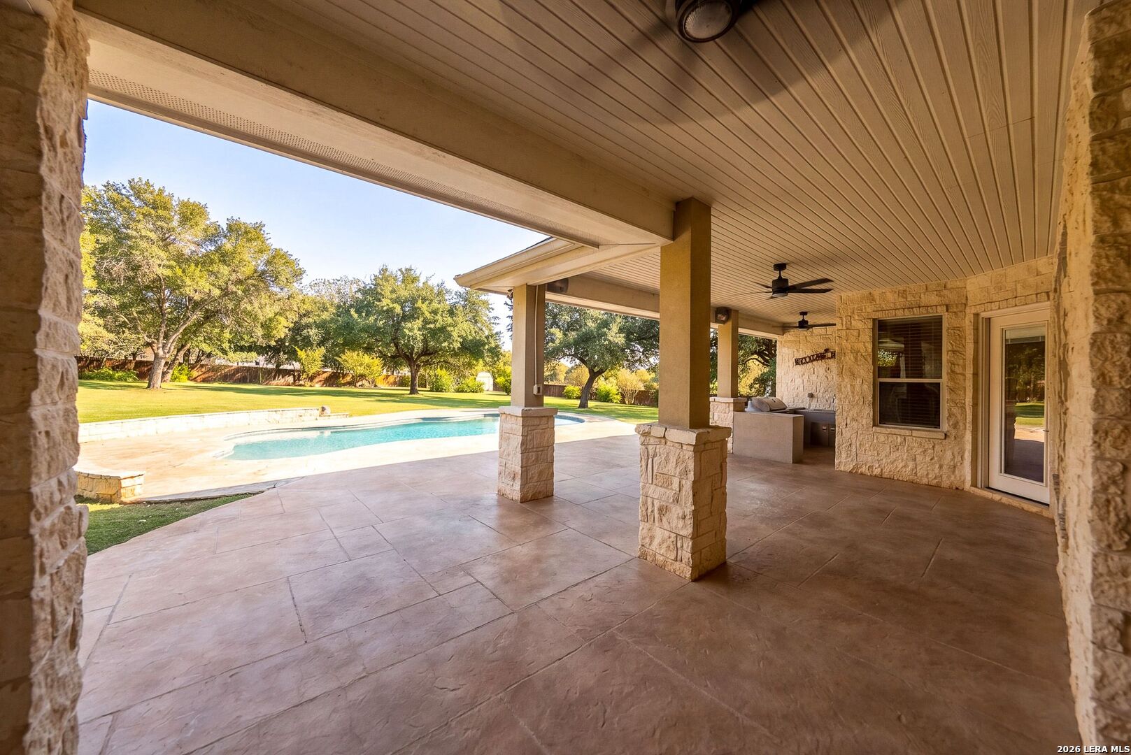 132 Circle Six Dr, La Vernia, TX 78121