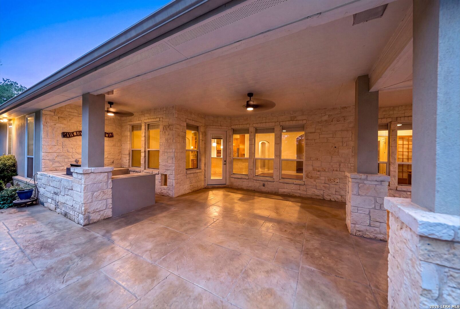 132 Circle Six Dr, La Vernia, TX 78121