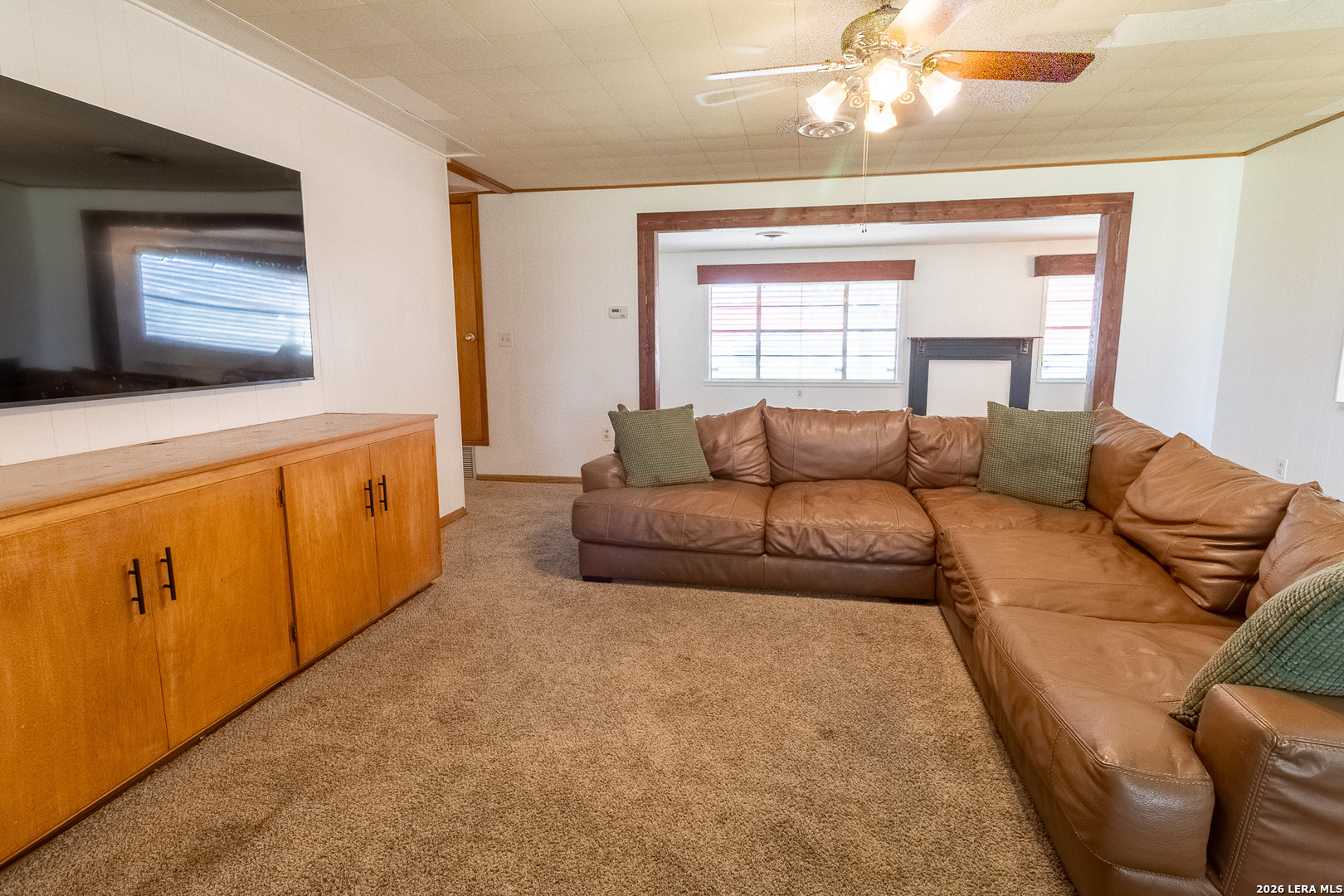 359 1st St, TX 78391