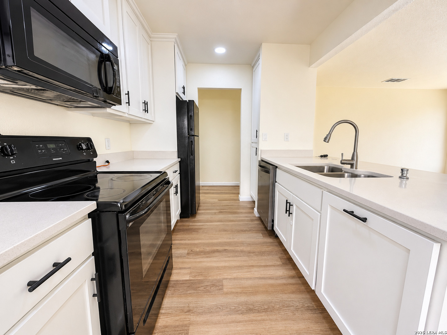 2935 WISHING LAKE DR, San Antonio, TX 78222