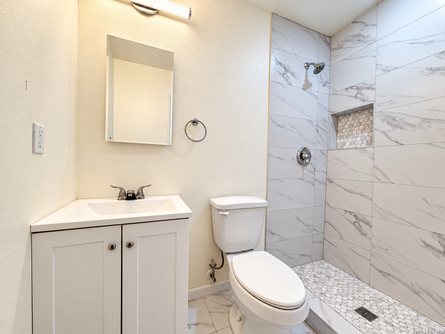 2935 WISHING LAKE DR, San Antonio, TX 78222