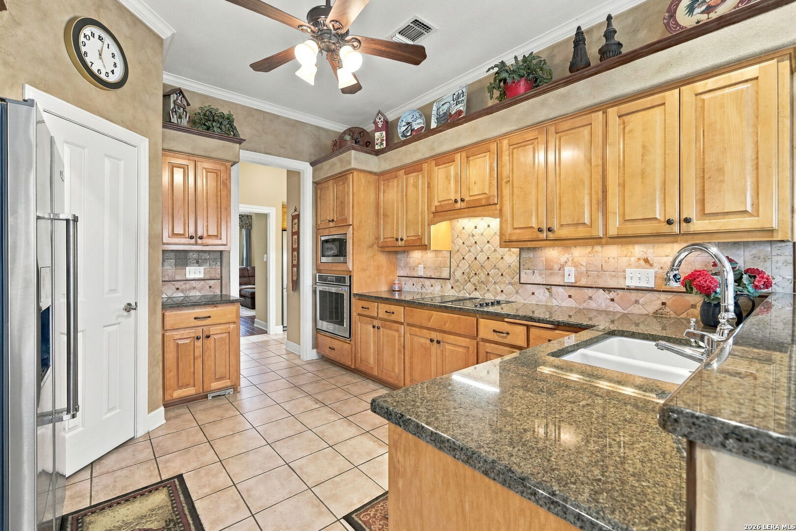 319 Hyacinth, San Antonio, TX 78260