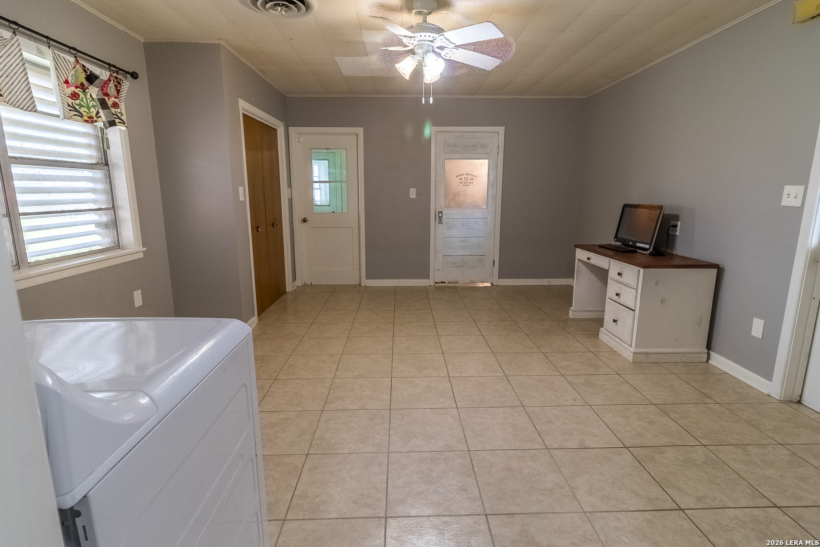359 1st St, TX 78391