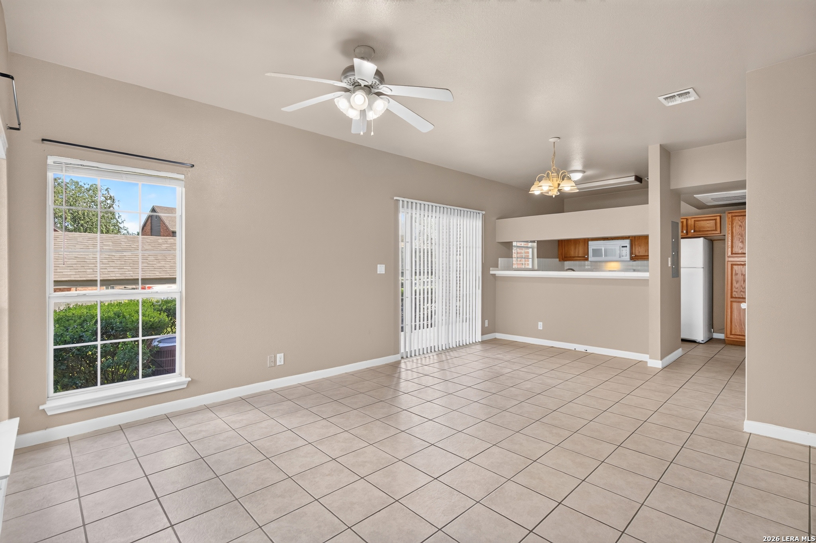 36 Chapel Hill Cir, San Antonio, TX 78240