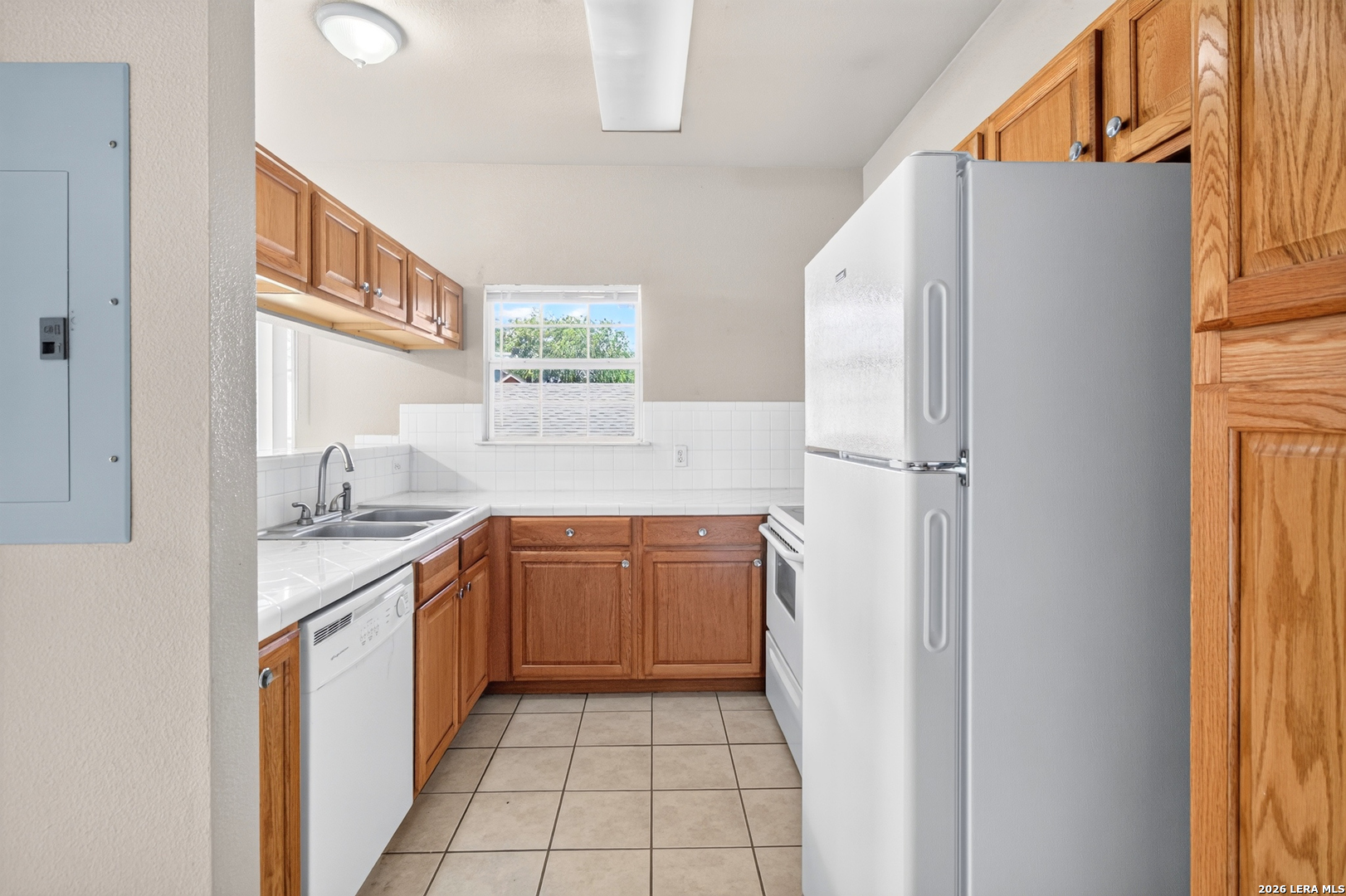 36 Chapel Hill Cir, San Antonio, TX 78240