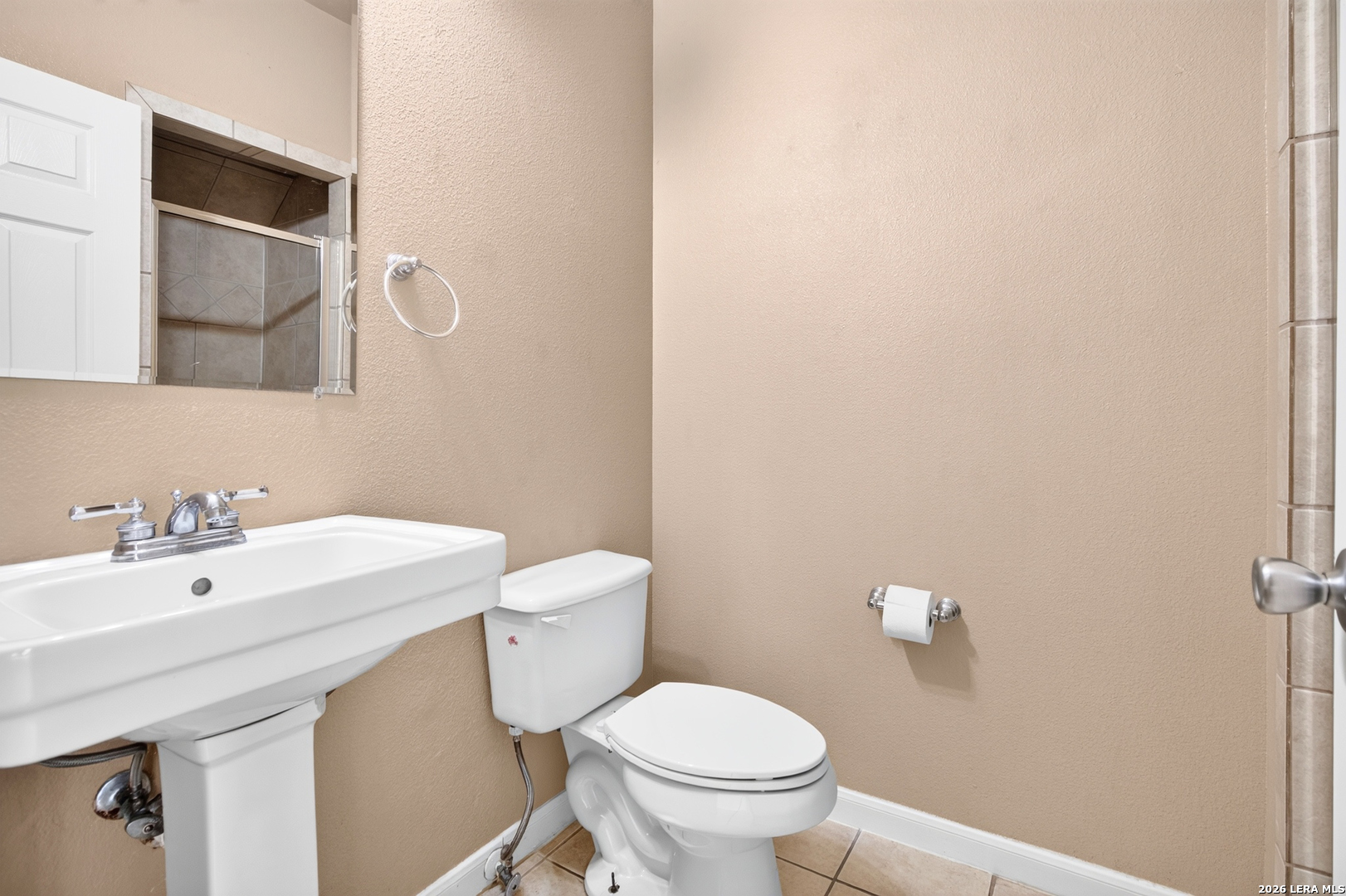 36 Chapel Hill Cir, San Antonio, TX 78240