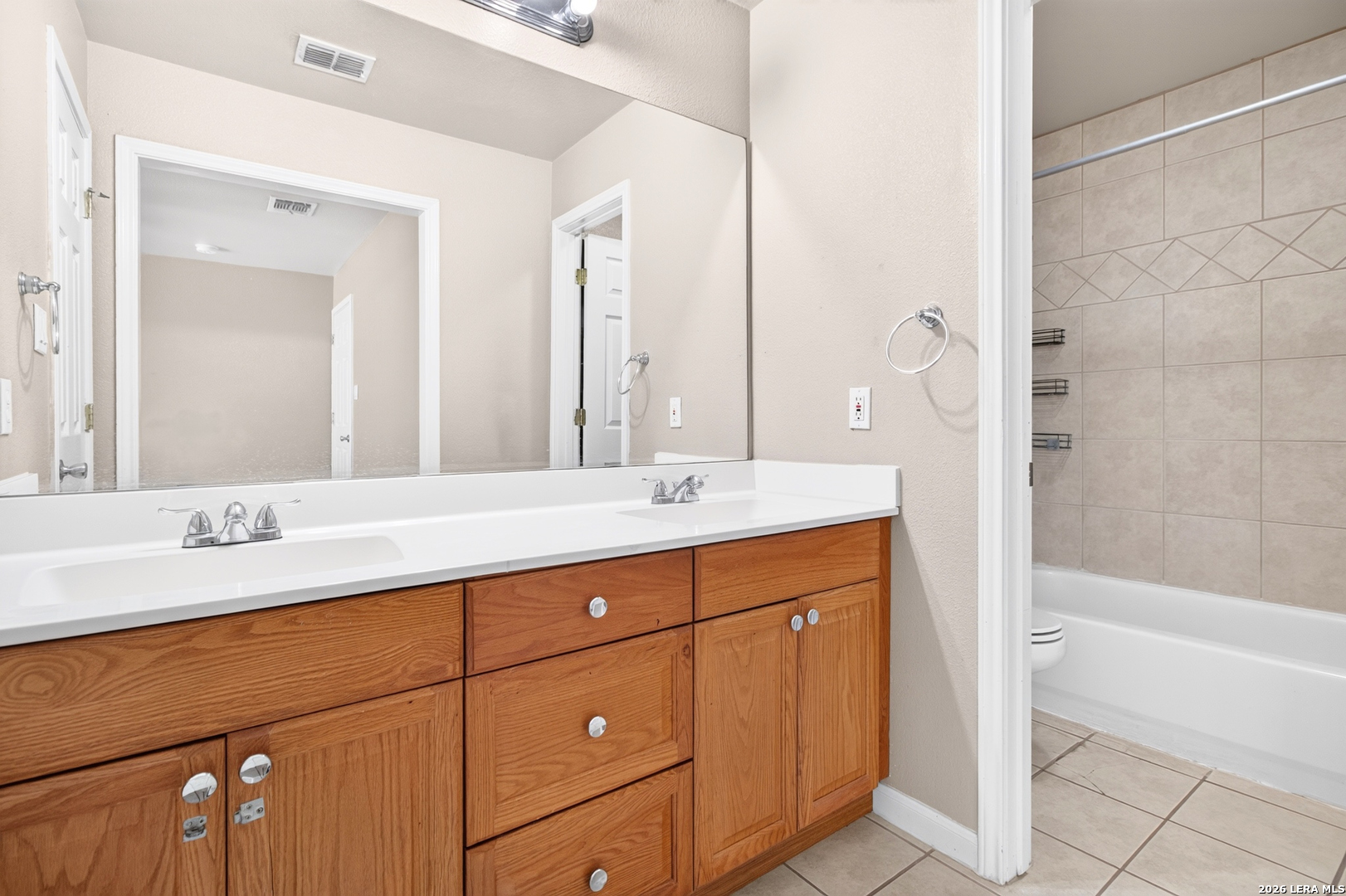 36 Chapel Hill Cir, San Antonio, TX 78240