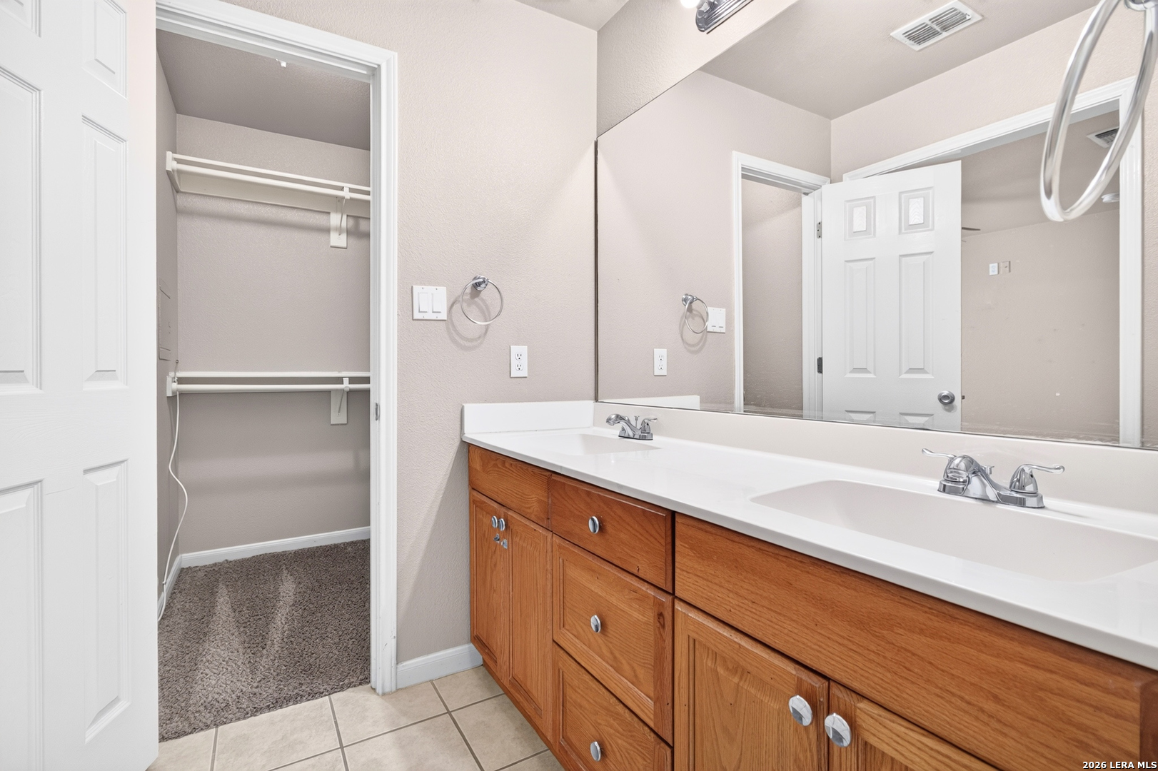 36 Chapel Hill Cir, San Antonio, TX 78240