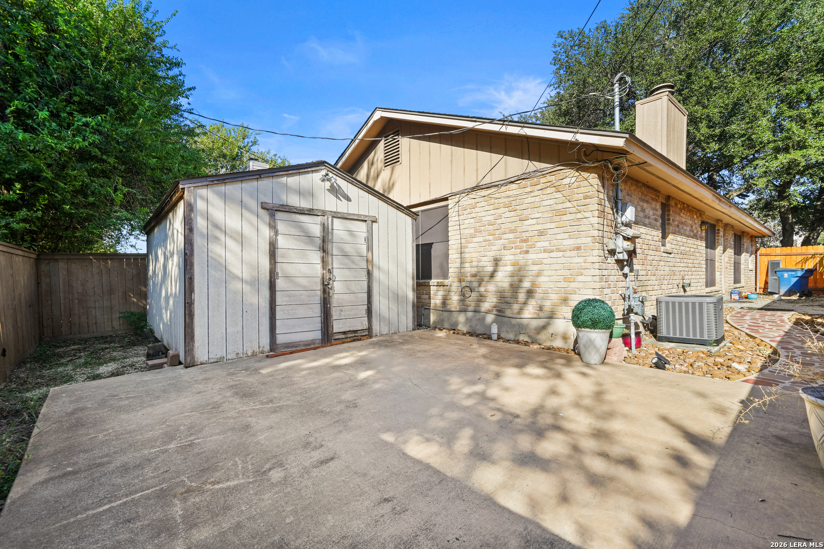 5216 VINECREST CIR, Kirby, TX 78219