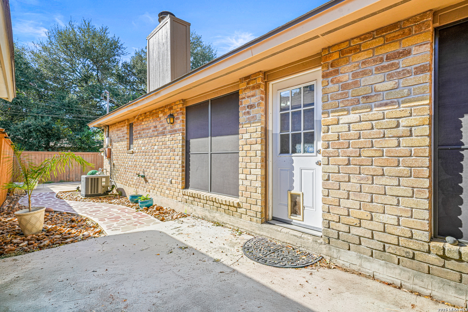5216 VINECREST CIR, Kirby, TX 78219