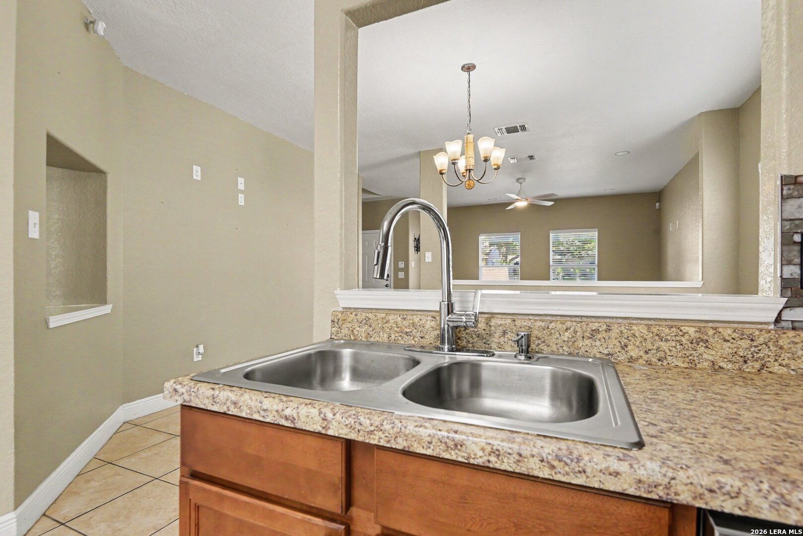 1516 VANDERBILT ST, San Antonio, TX 78210