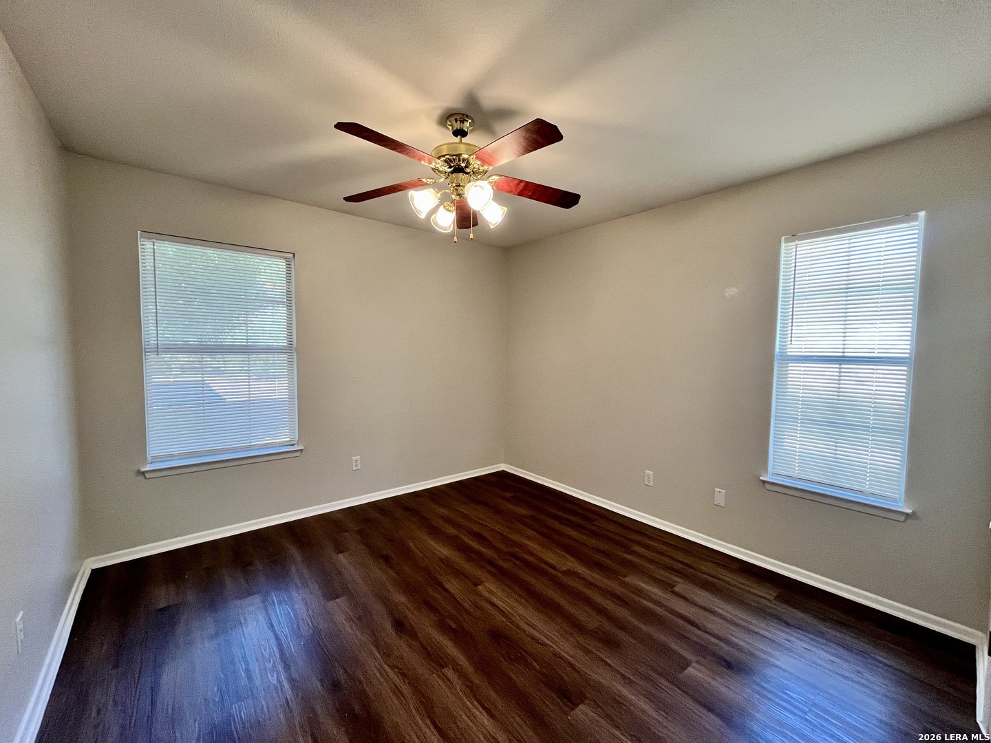 130 S MANSFIELD ST, #B, Pleasanton, TX 78064